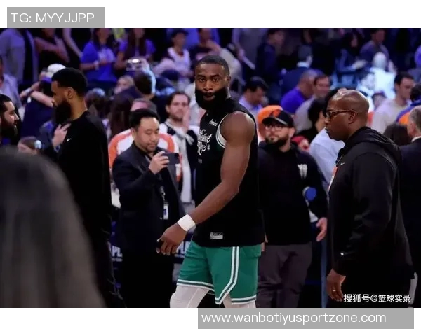 本赛季上篮命中率排行榜里夫斯高居第一杰伦布朗紧随其后库里并列第六 本赛季上篮命中率排行榜里夫斯高居第一杰伦布朗紧随其后库里并列第六